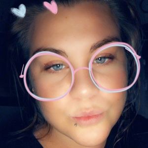 Meet your Posher, Whitley